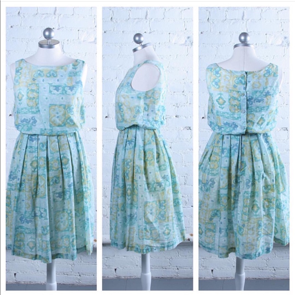 Vintage 1960s Cotton Floral Dress